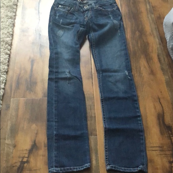 BKE - Picture 6 of 6